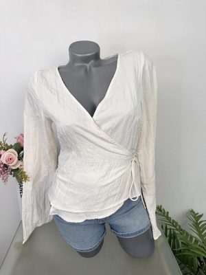 Bluza petrecuta pret eticheta 16 euro H&M S