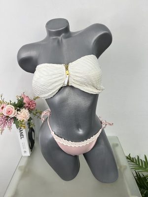 Costum de baie doua piese sutien cu burete  chiloti 34 sutien 38