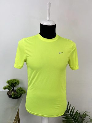 Tricou sport Nike S