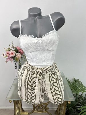 Pantaloni scurti Vero Moda L