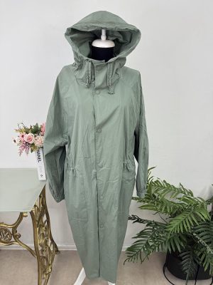 Geaca de ploaie Pull&Bear M-L